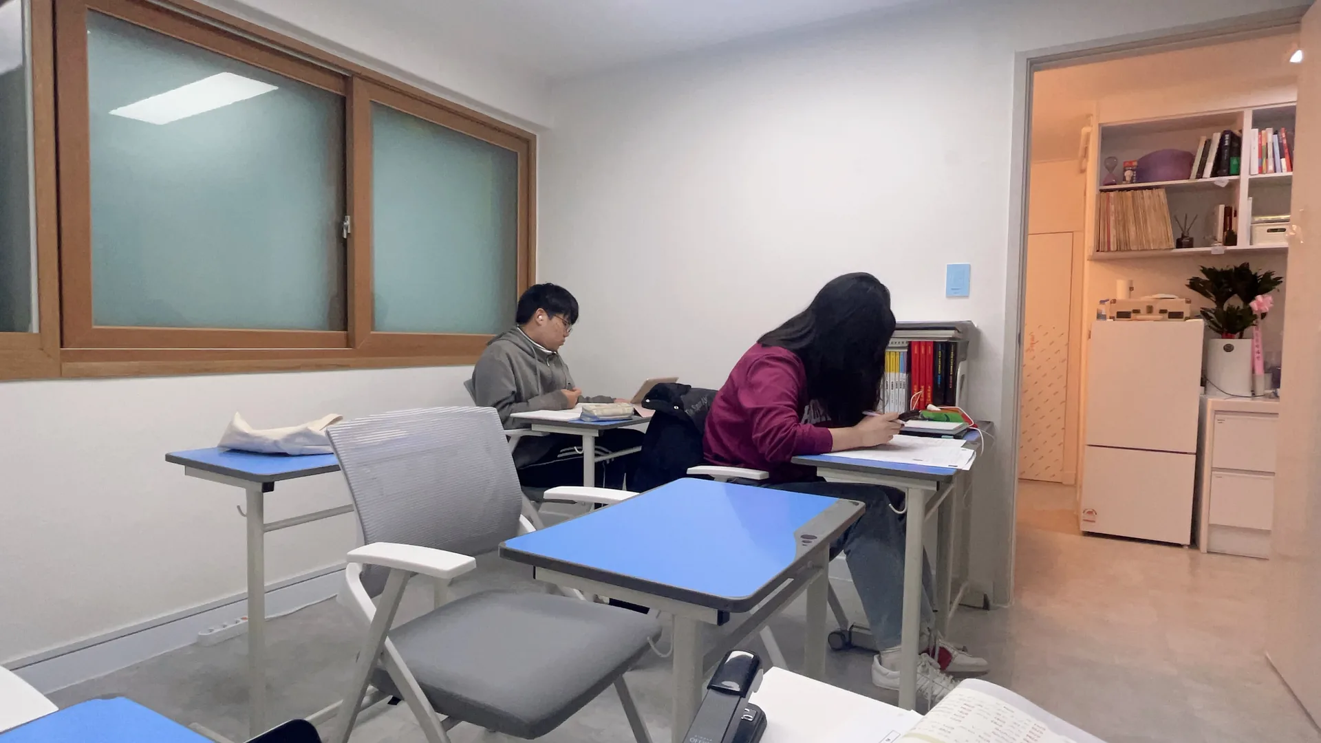 소수정예로 수업을 듣고 있는 매쓰테라피 학생들